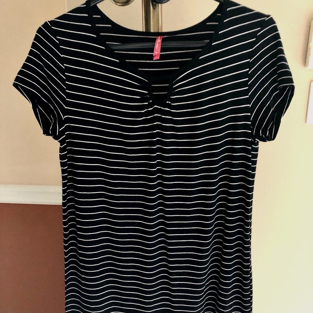 RUBY RIBBON FASHION STRIPED TOP